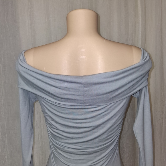 FASHION.NOVA NEW woman Size M Elegant Gray Off-Shoulder Dress - Picture 5 of 15